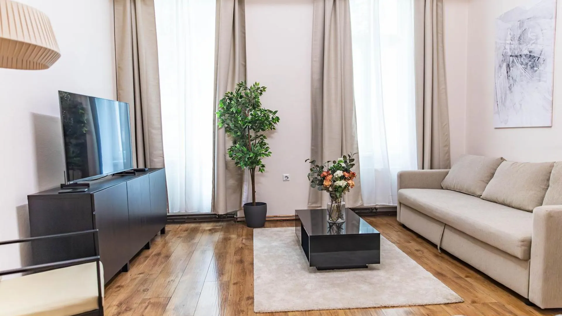 Apartament Stylish Apartment, Next To Schloss Belvedere Wiedeń