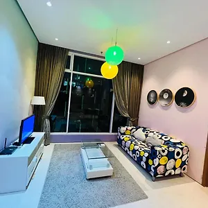 soho-suites-klcc-by-969.kualalumpurs-hotels.com/
