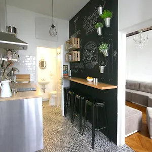 Apartment For The Bold, Chic And Open Minded, Wien
