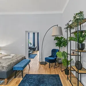 Balcony Apartment, 4 Min To U3 Zipperer Strasse Apartmán