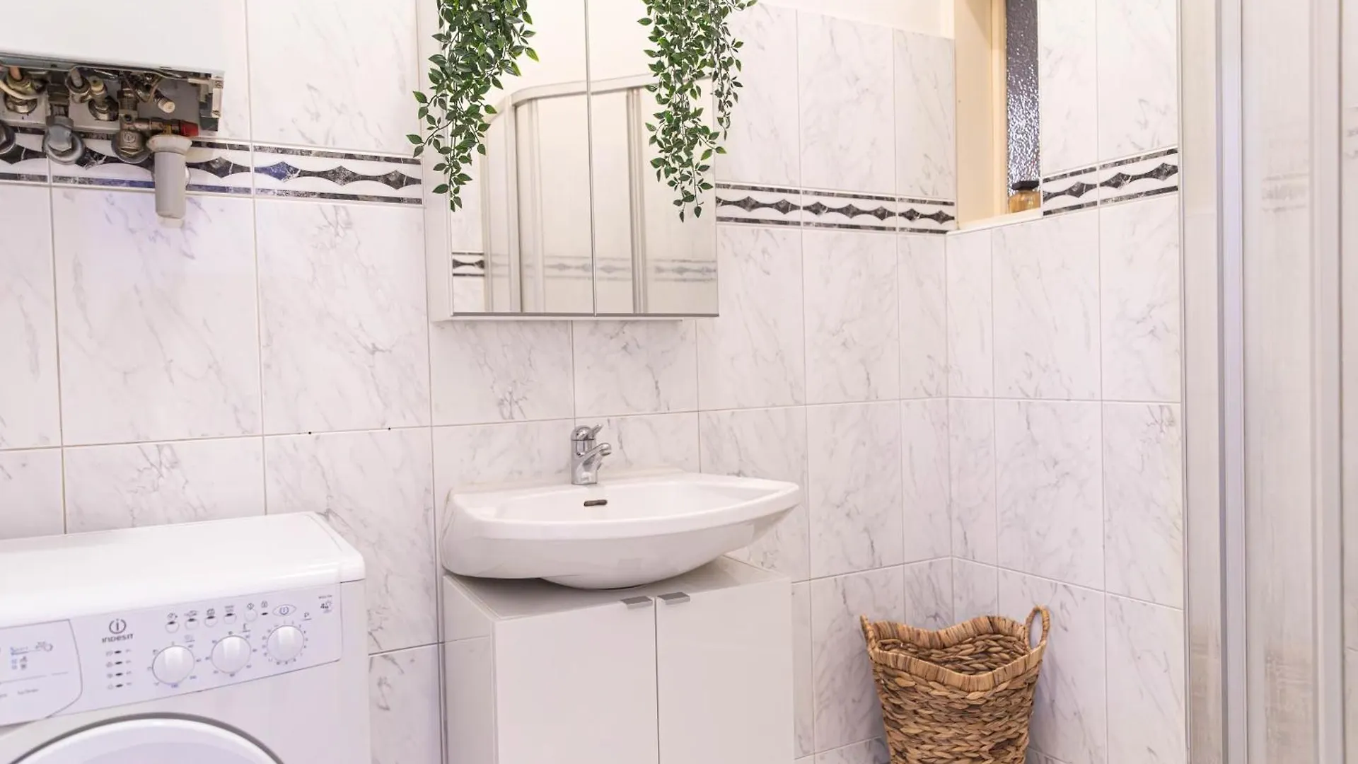 Apartment Stylish Apartment, Next To Schloss Belvedere Vienna Austria