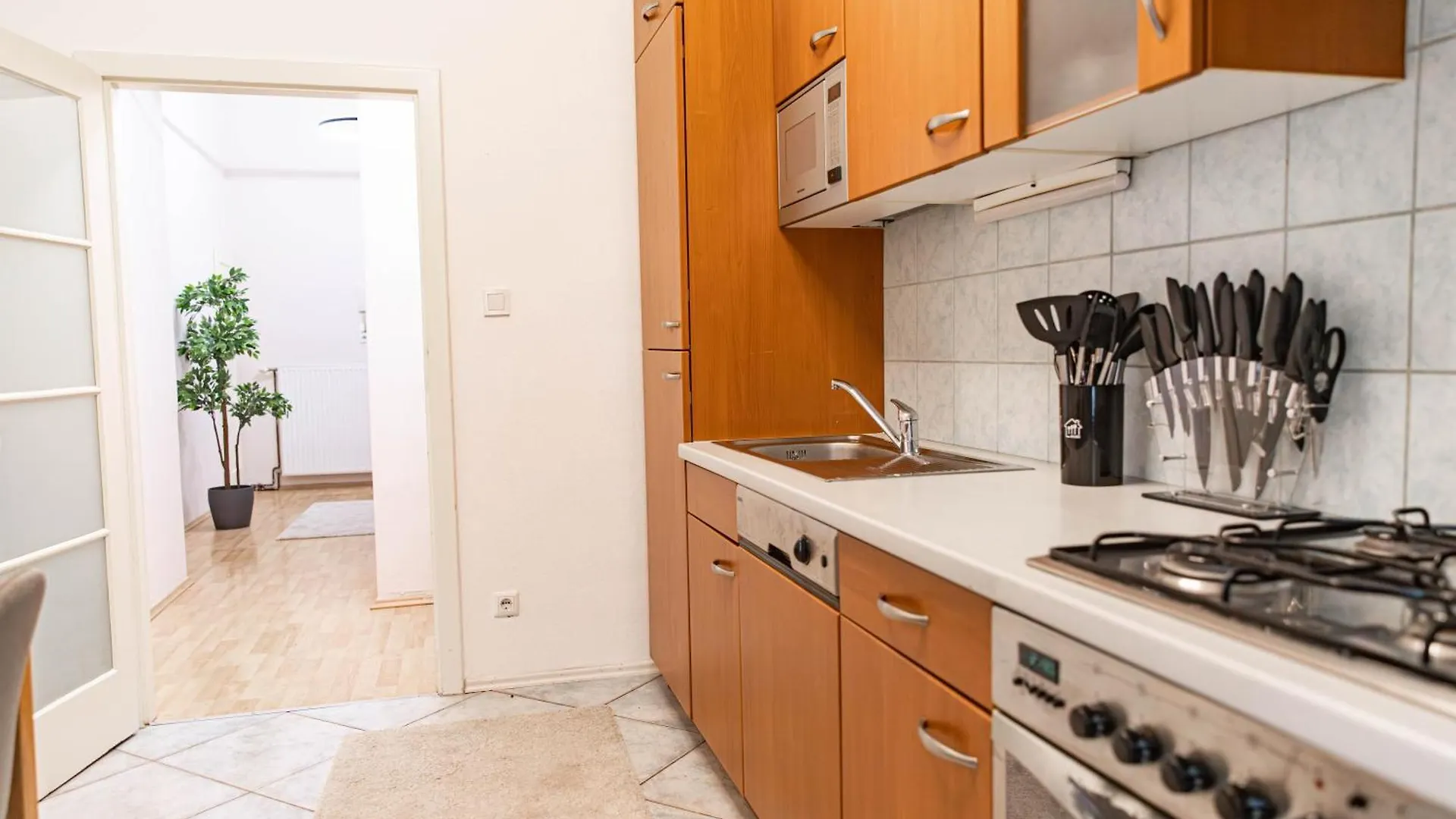 Stylish Apartment, Next To Schloss Belvedere Vienna 0*,