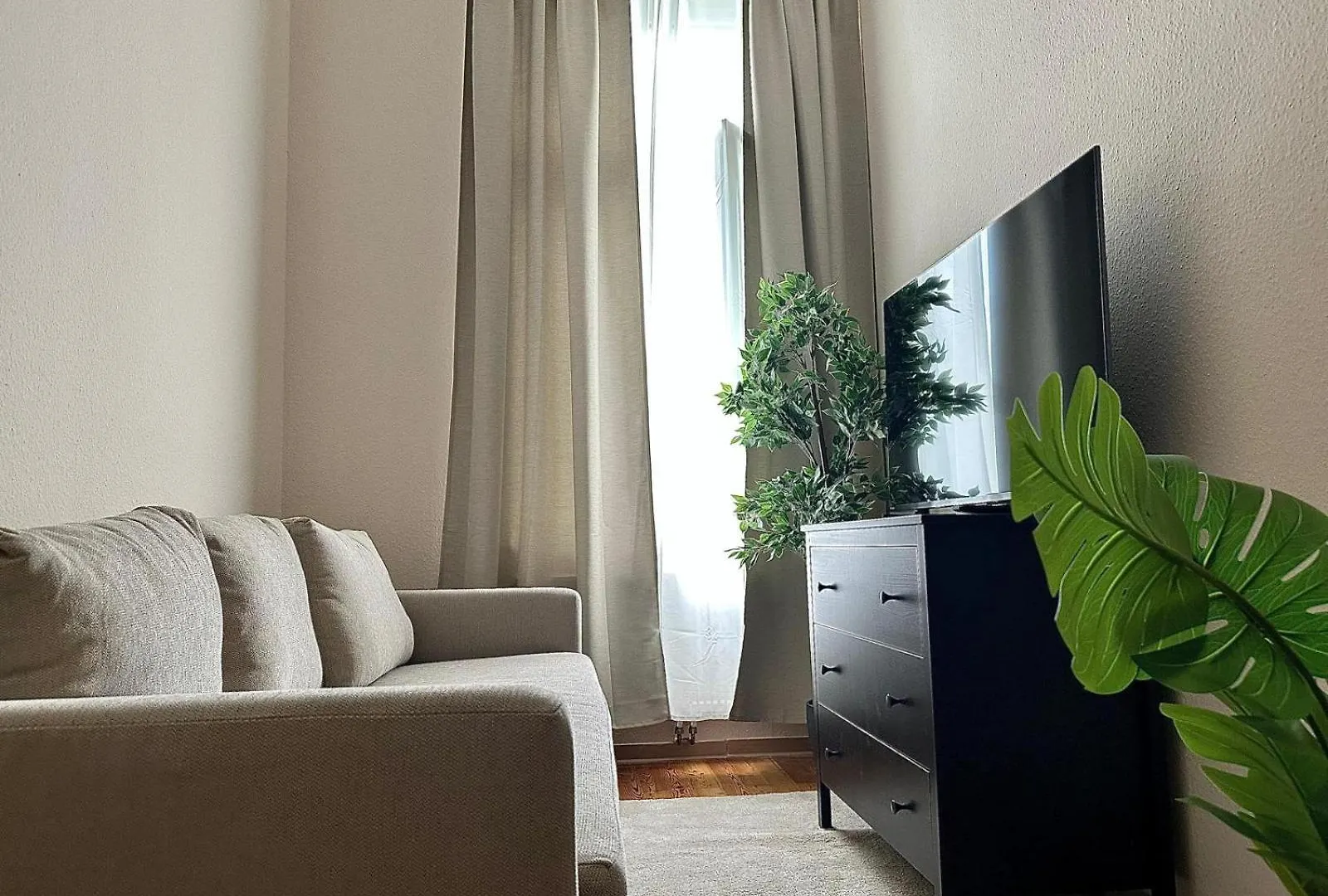 Stylish Apartment, Next To Schloss Belvedere Vienna Apartment