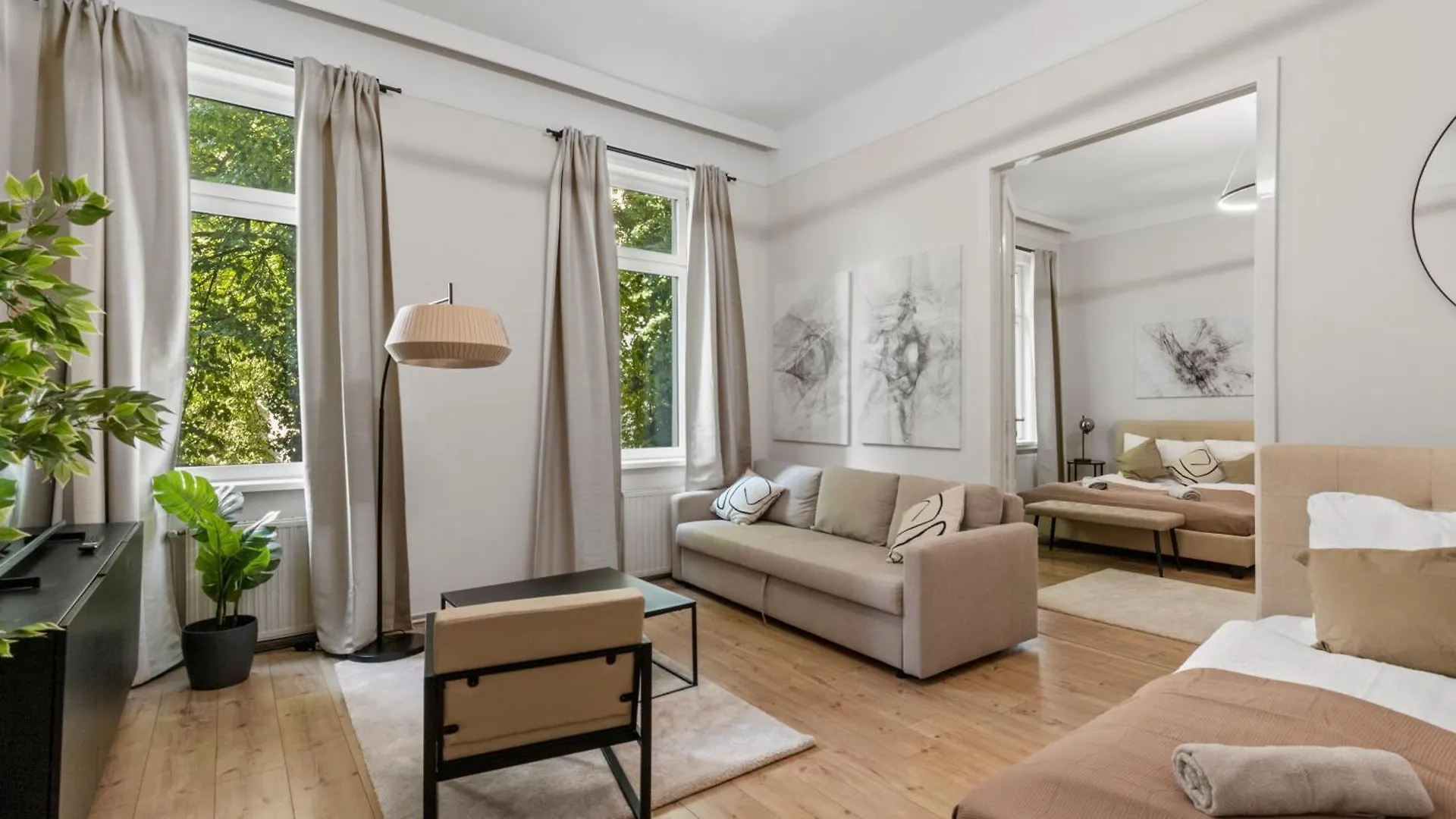 Stylish Apartment, Next To Schloss Belvedere contacts